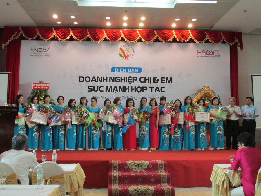 Bình Định:Diễn đàn Doanh nghiệp Chị và Em sức mạnh hợp tác